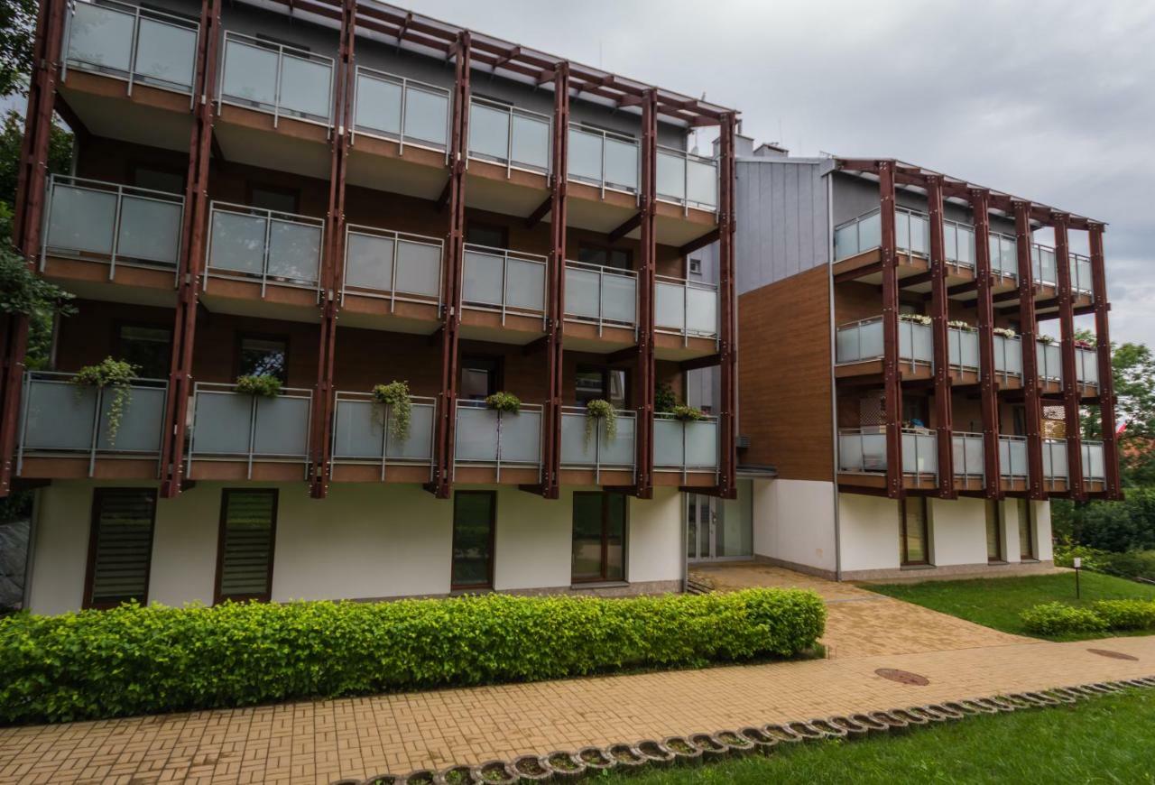 Apartament Parkowy Naleczow Bagian luar foto